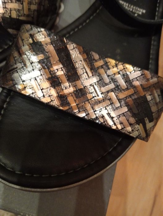 Czarne sandały roz. 36