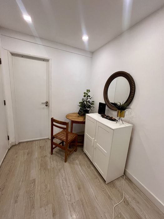 QUARTO -  Reboleira para arrendar