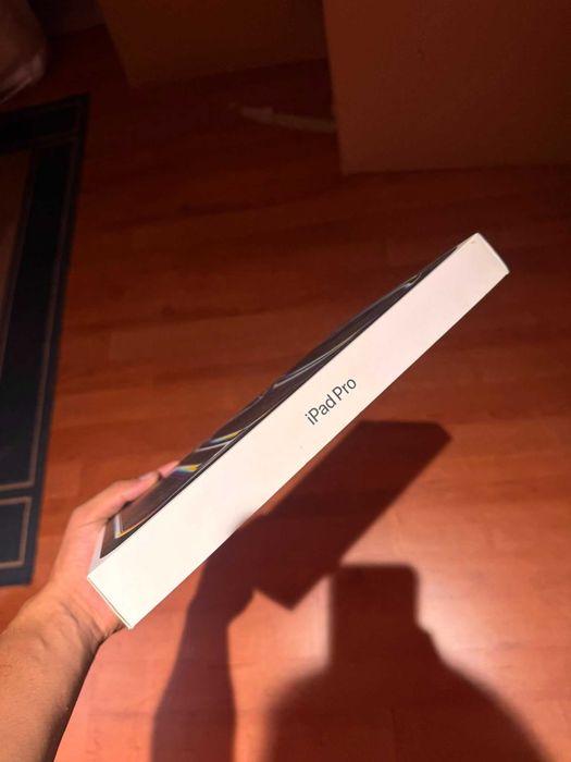 APPLE iPad Pro M4 13" 256 GB Wi-Fi – Space Black | Como Novo | Bateria 100%