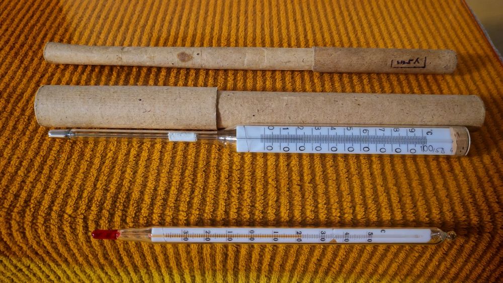 Советский термометр ртутный и спиртовой