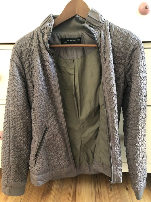 Blusão alcolchoado cinzento