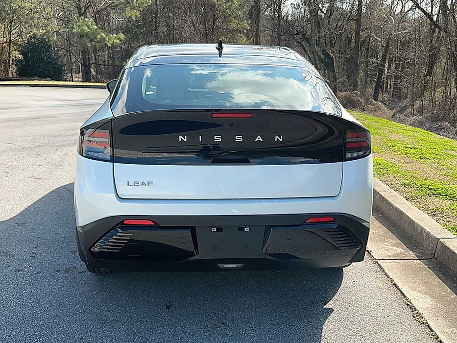 Nissan LEAF SV+      2026