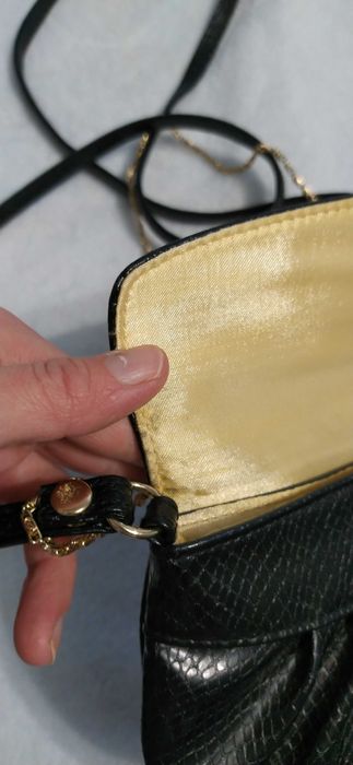 Torebka kopertówka na ramię i do ręki, ozdobny łańcuszek