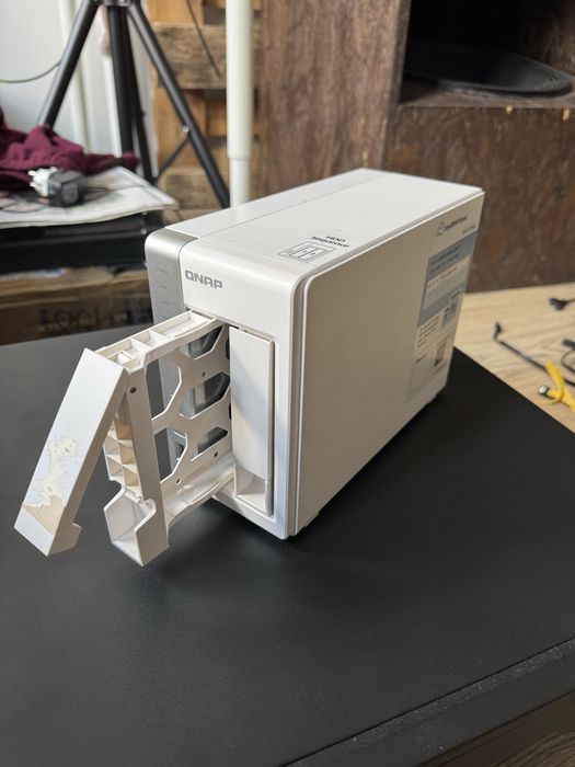 NAS QNAP TS-231 na dwa dyski hdd