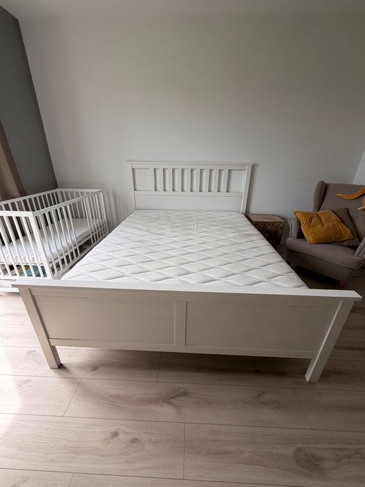 Łóżko IKEA HEMNES 160x200 białe + Materac VÅGSTRANDA | Zestaw