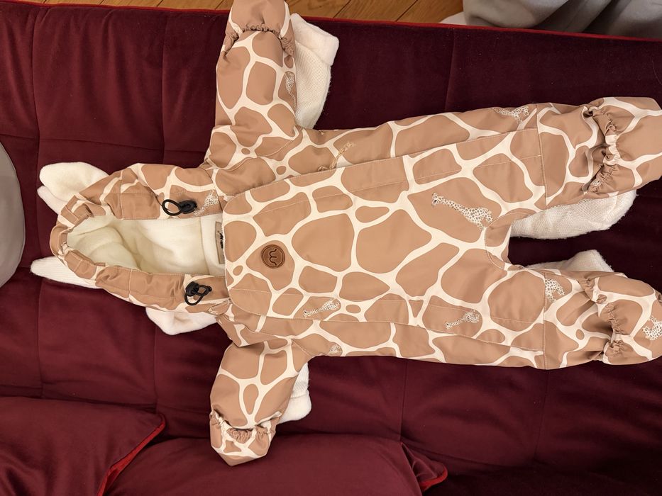 Продам детские теплые костюмы