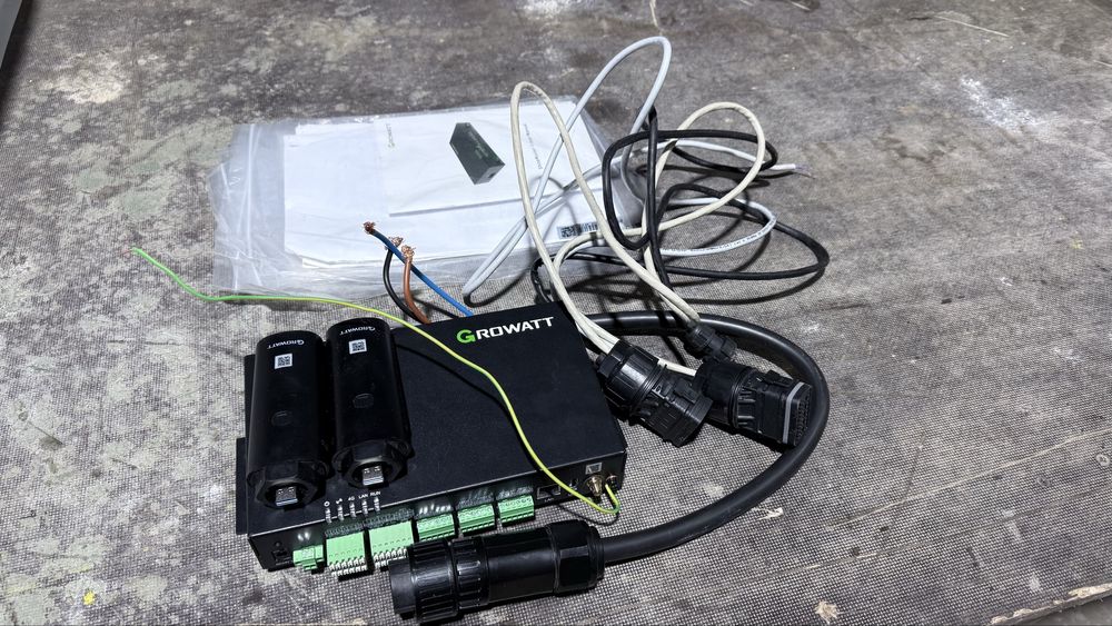 Інвертор гібридний Growatt MOD 7000TL3-XH трифазний 7/14 кВт