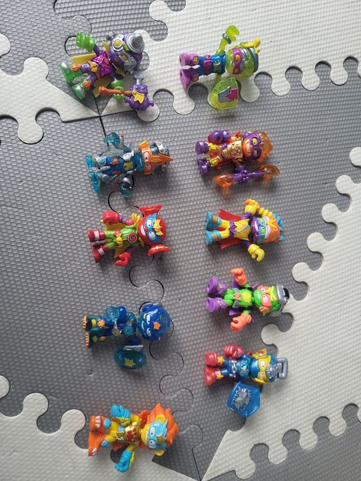Figurki Super Zings