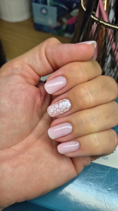 Manicure hybrydowy,paznokcie, japoński, klasyczny, żelowy, hybryda