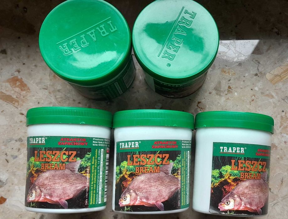 Atraktor zapachowy na leszcze Traper 5 opakowań