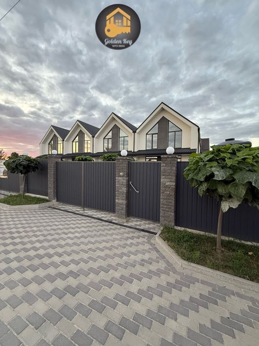 Продам Будинок 110м2, земельна ділянка 4 сотки, Центр с.Гора,15кмКиїв