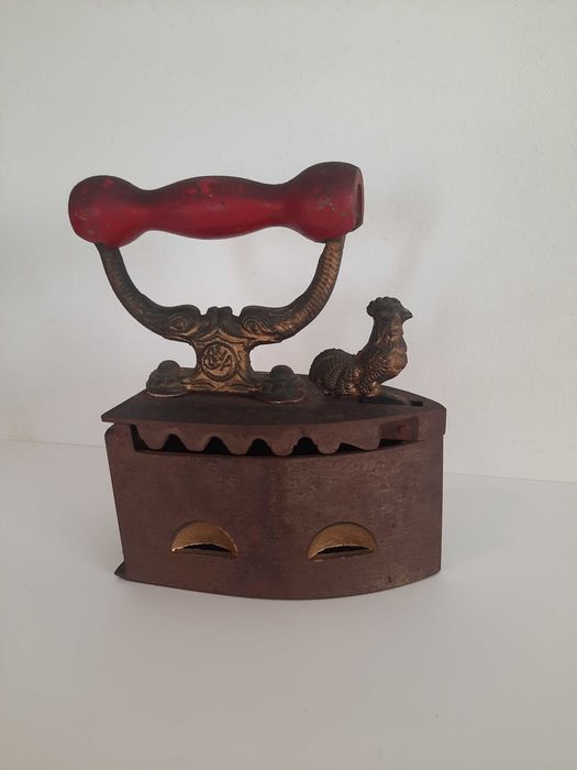 Ferro de engomar Oliva (Anos 30/40)