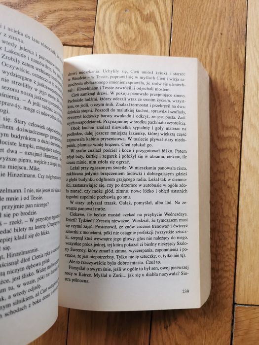 Amerykańscy Bogowie Neil Gaiman