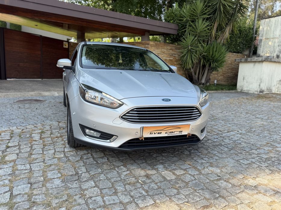 Ford Focus titanium impecavel
