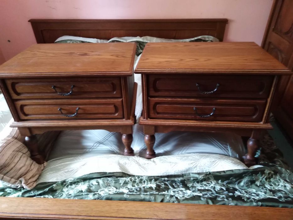 Dębowy komplet sypialniany