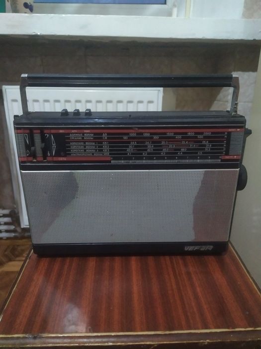 Радіоприймач VEF-214 робочий