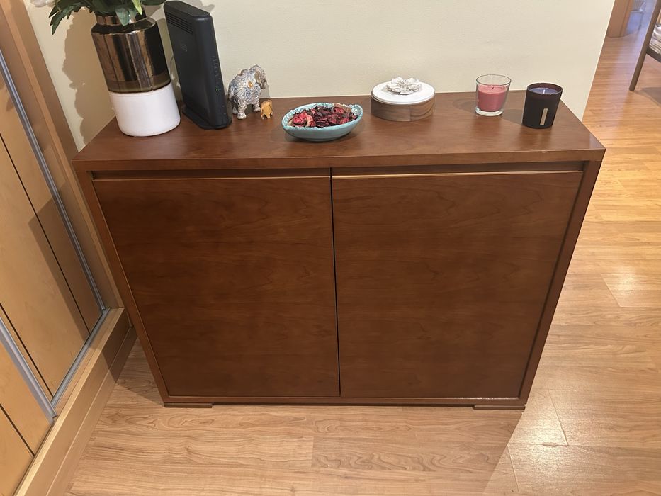 Movel sapateira cor cerejeira