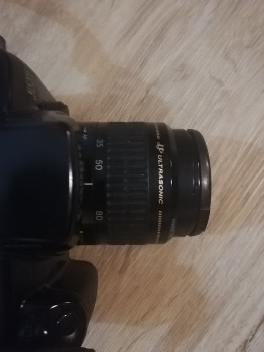 Máquina fotográfica Canon 1000f