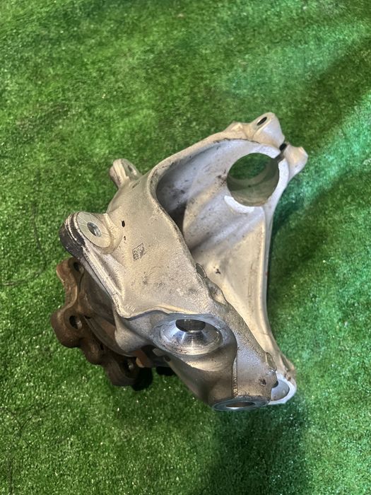 Цапфа кулак бмв х3 х4 г01 г02 ступиця bmw g01 g02 x3 x4