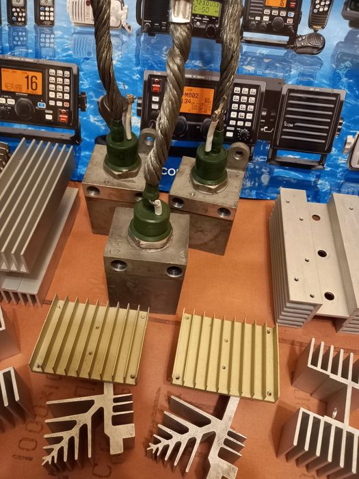 Силовые тиристоры , симисторы , диоды