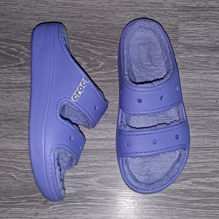 Шльопанці Crocs Classic Cozzzy Sandal