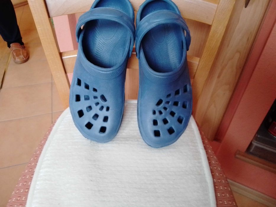 Granatowe lekkie klapki typu Crocs - rozmiar 41-42 / 26 cm - bdb !!