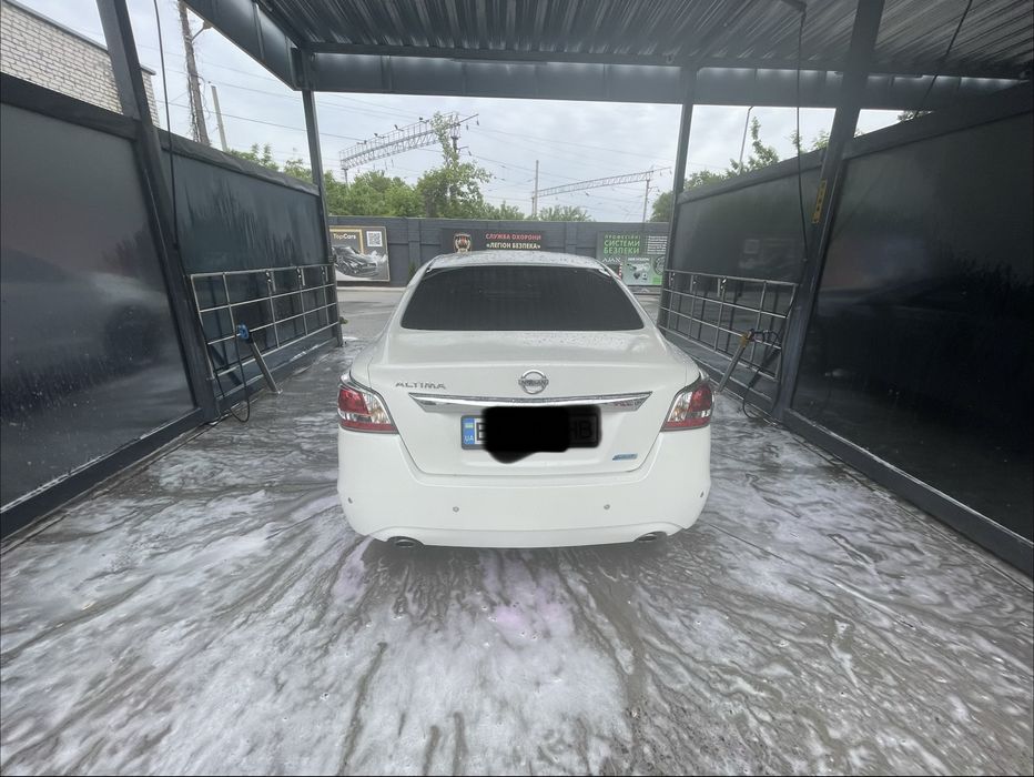 Продам Nissan altima