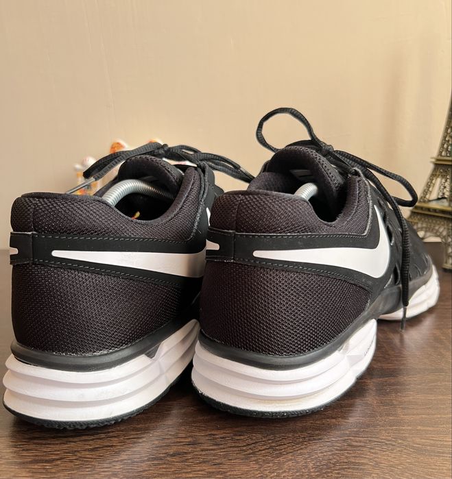 Sportowe buty Nike Lunar Fingertrap TR