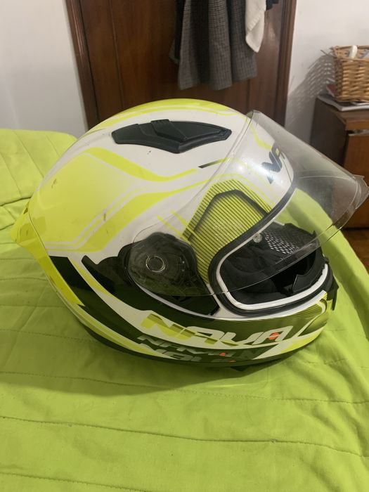Capacete nava usado em ótimos estados