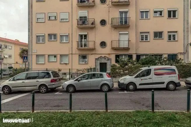 Elegante mini Duplex localização privilegiada no coração de Alvalade