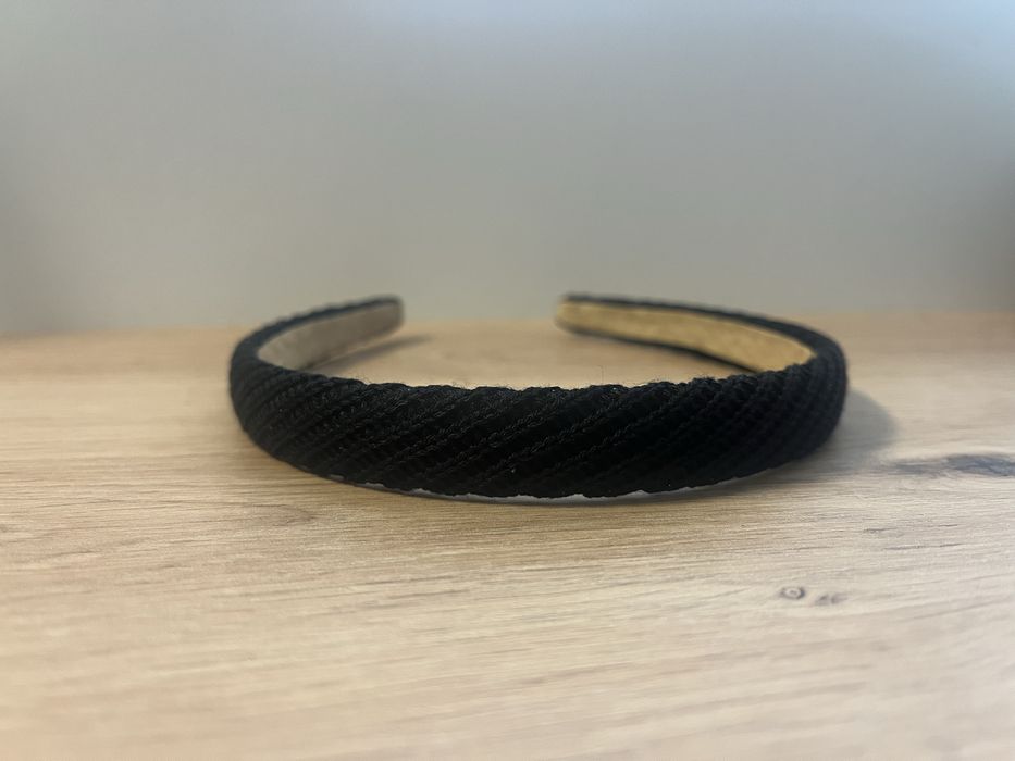 Czarna opaska do włosów