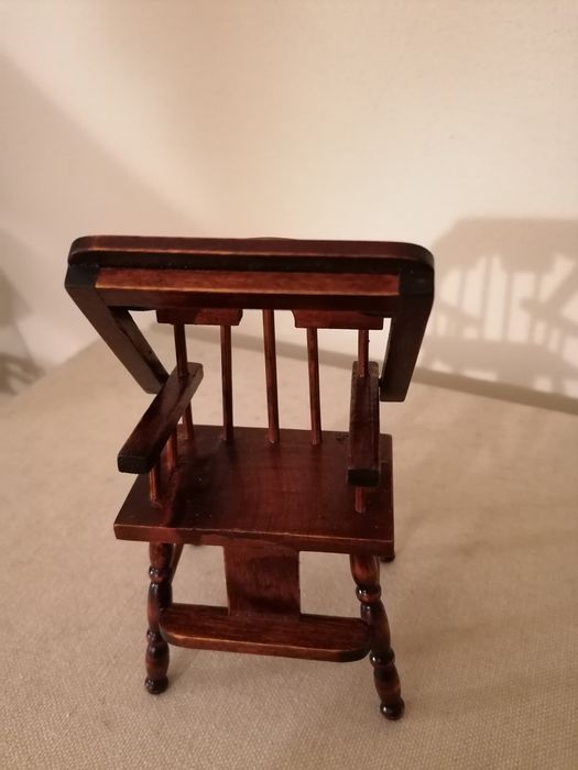 Cadeiras miniatura