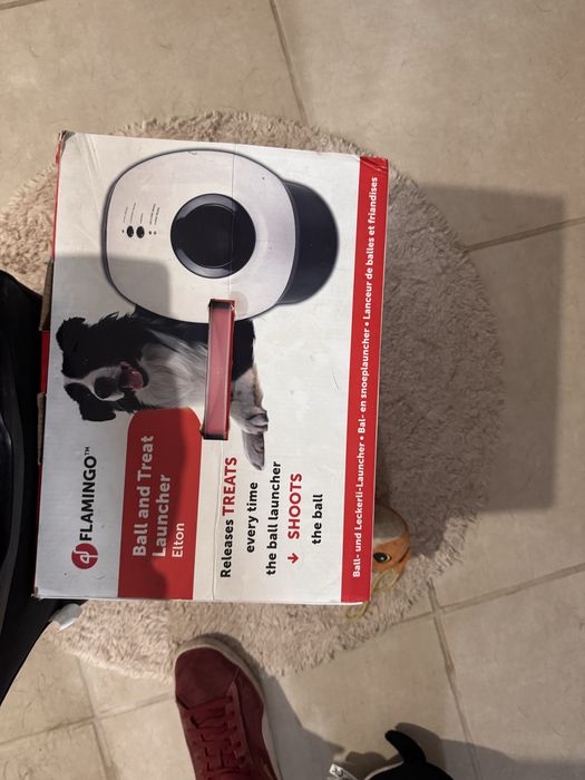 Atirador / lançador de bolas Flamingo