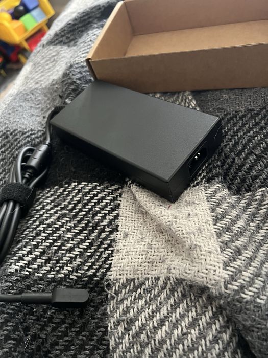 Блок питания Acer 19.5V 11.8A 230W для Predator Triton / Helios / Nitro