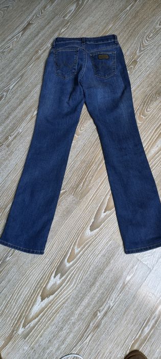 Sprzedam spodnie Wrangler W 26 L32