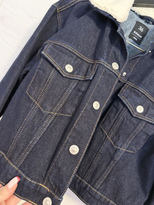 Kurtka damska jeansowa sinsay z kożuchem katana krotkq