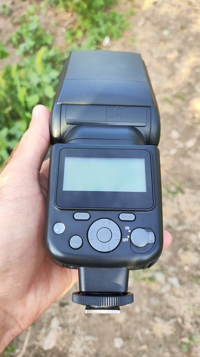 Фотоспалах Meike MK 930ll