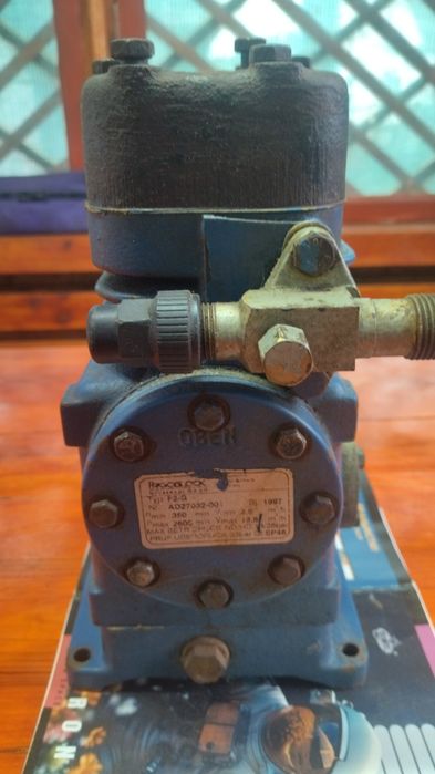 Продам компресор