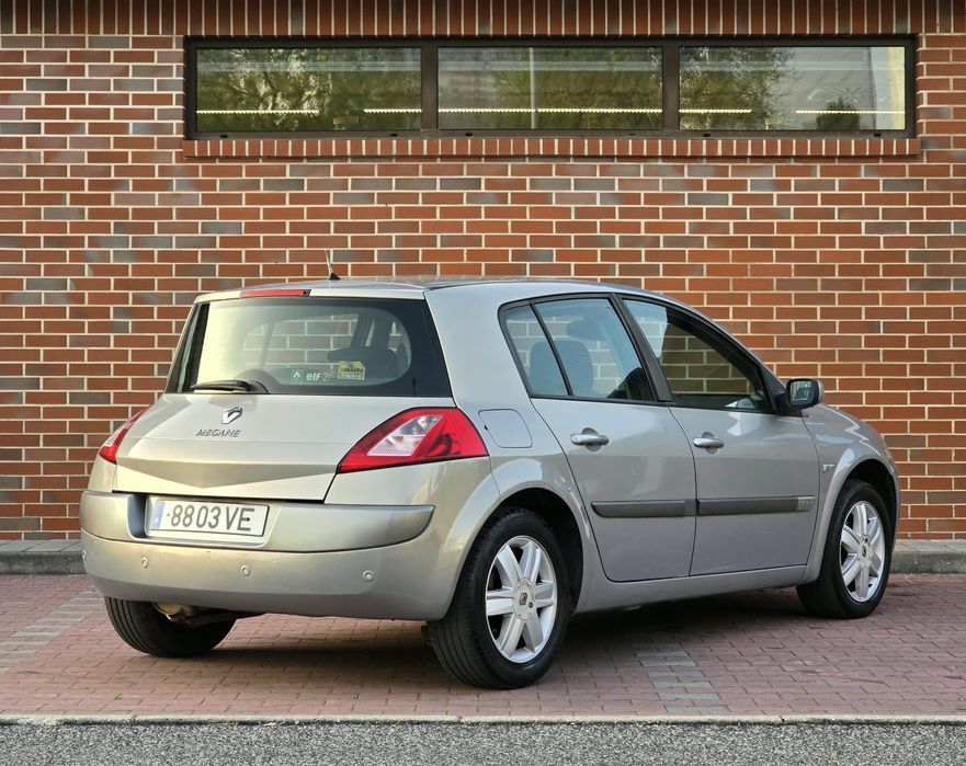 Renault Megane 1.4 16v