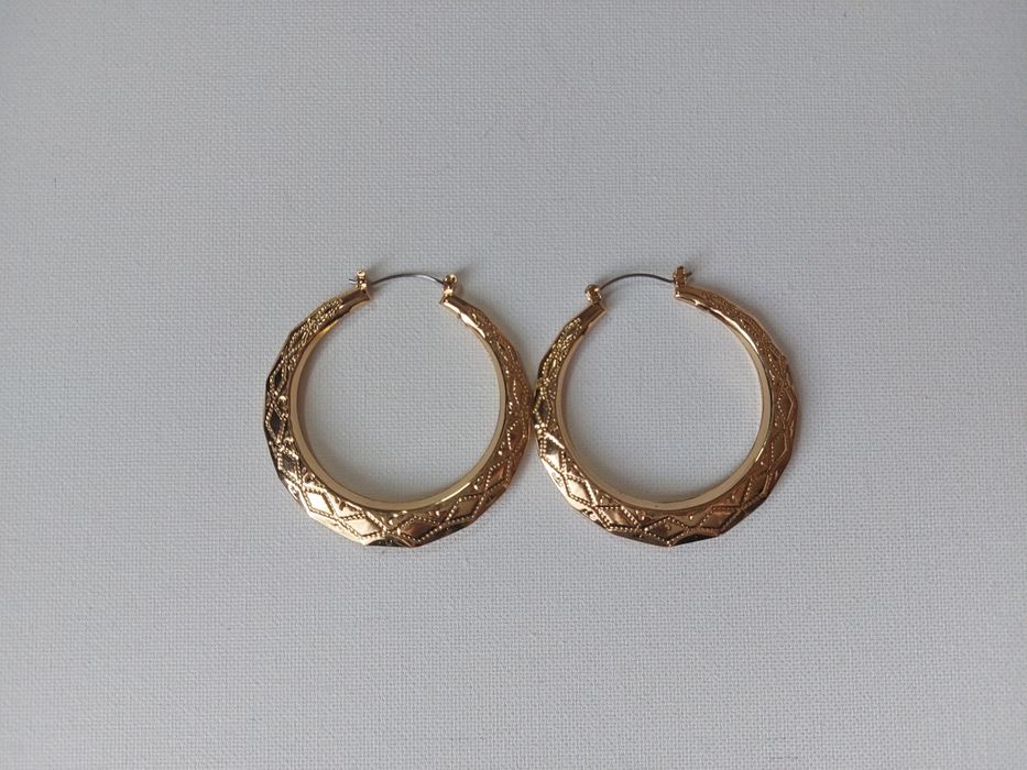 Аксесуари: намисто, цепочка, ланцюжок, сережки, пірсинг