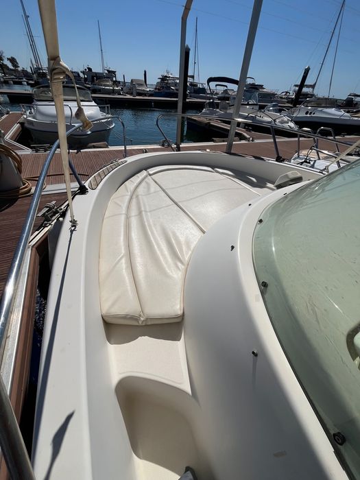 Jeunneau Cap Camarat 625Wa com lugar Marina de Olhão