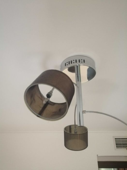 Candeeiro de teto elegante