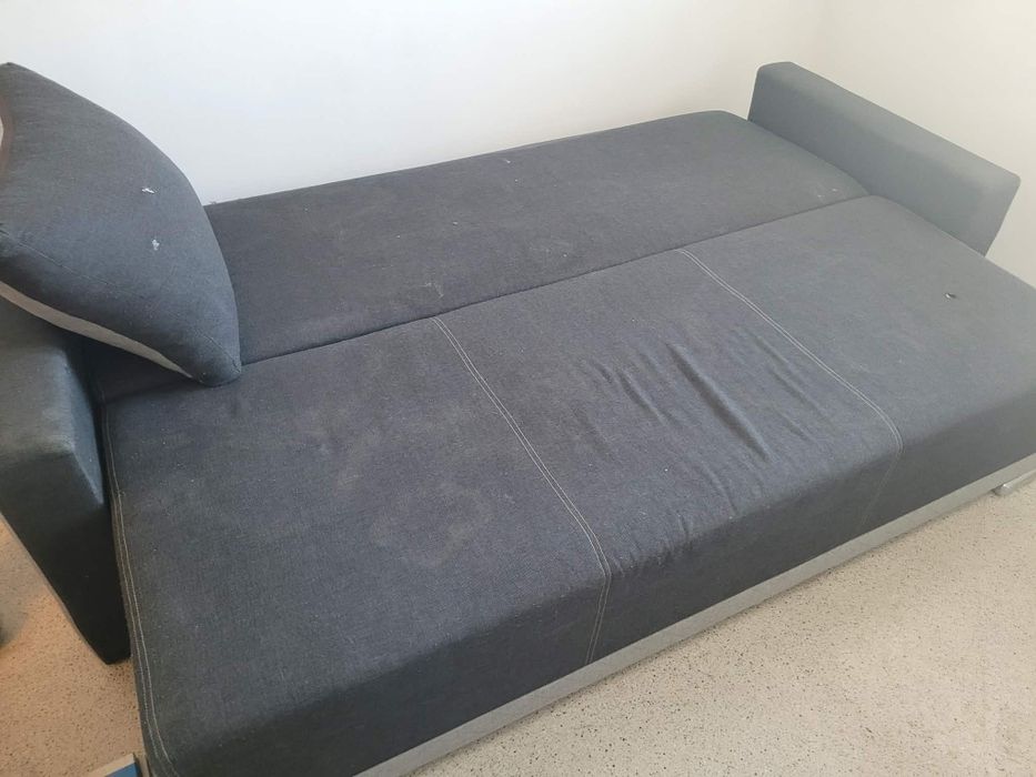 Kanapa,wersalka z poduszkami używana