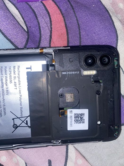 продам телефон на разбор или востановление