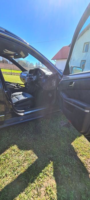 Mercedes W212 Kombi na części - osprzęt, skrzynia, blacharka, ćwiartki