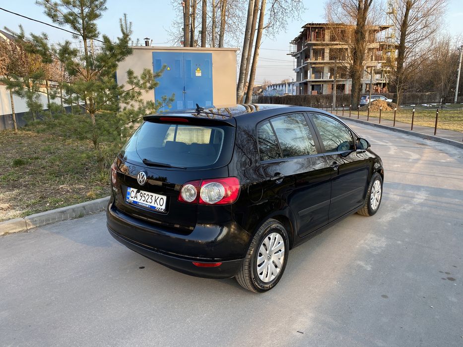 Volkswagen Golf Plus 2005 1.4 Мпі Бензин