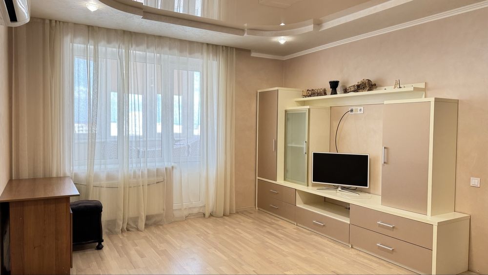 Продам 1 кімнатну квартиру в новобудові