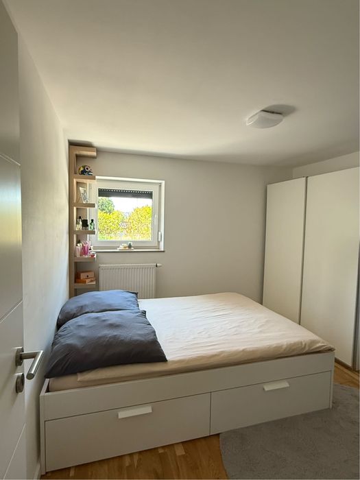 cama Ikea branca