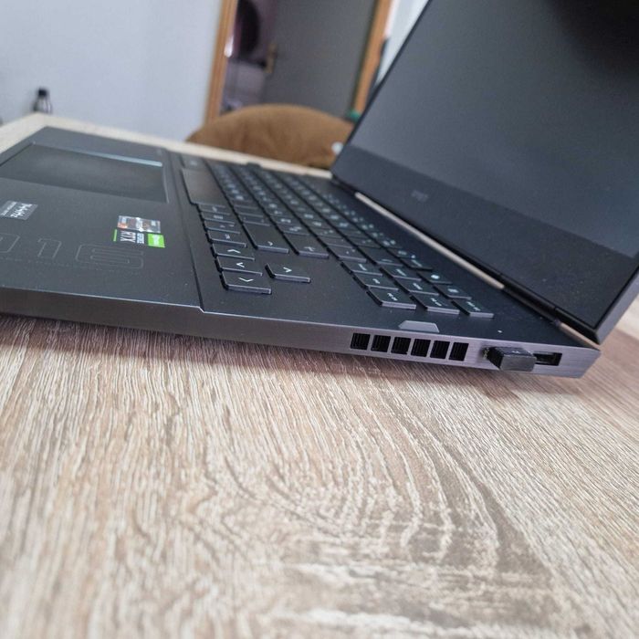 HP omen AMD Ryzen 7 5800H