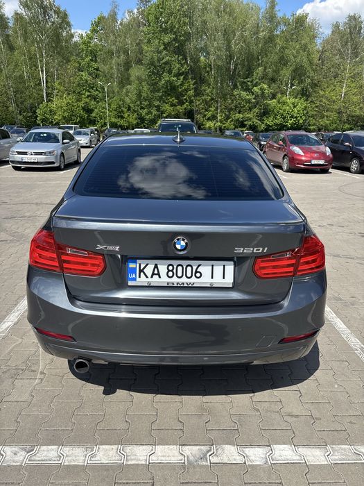 Бмв ф30 2014 рік